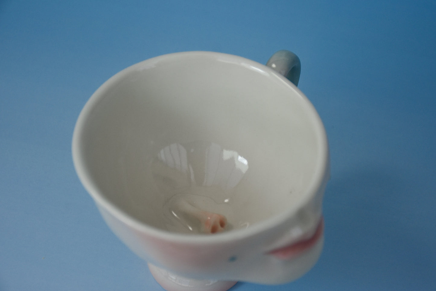 亲吻杯 - 优雅的瓷茶杯