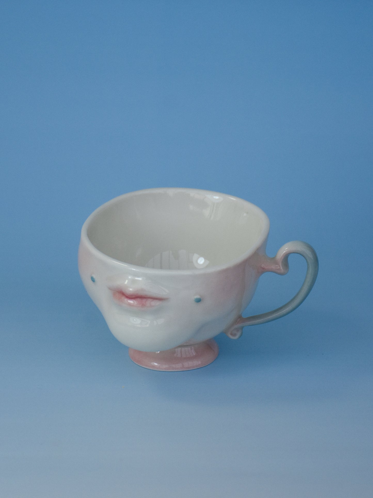 接吻杯的起源-瓷茶杯