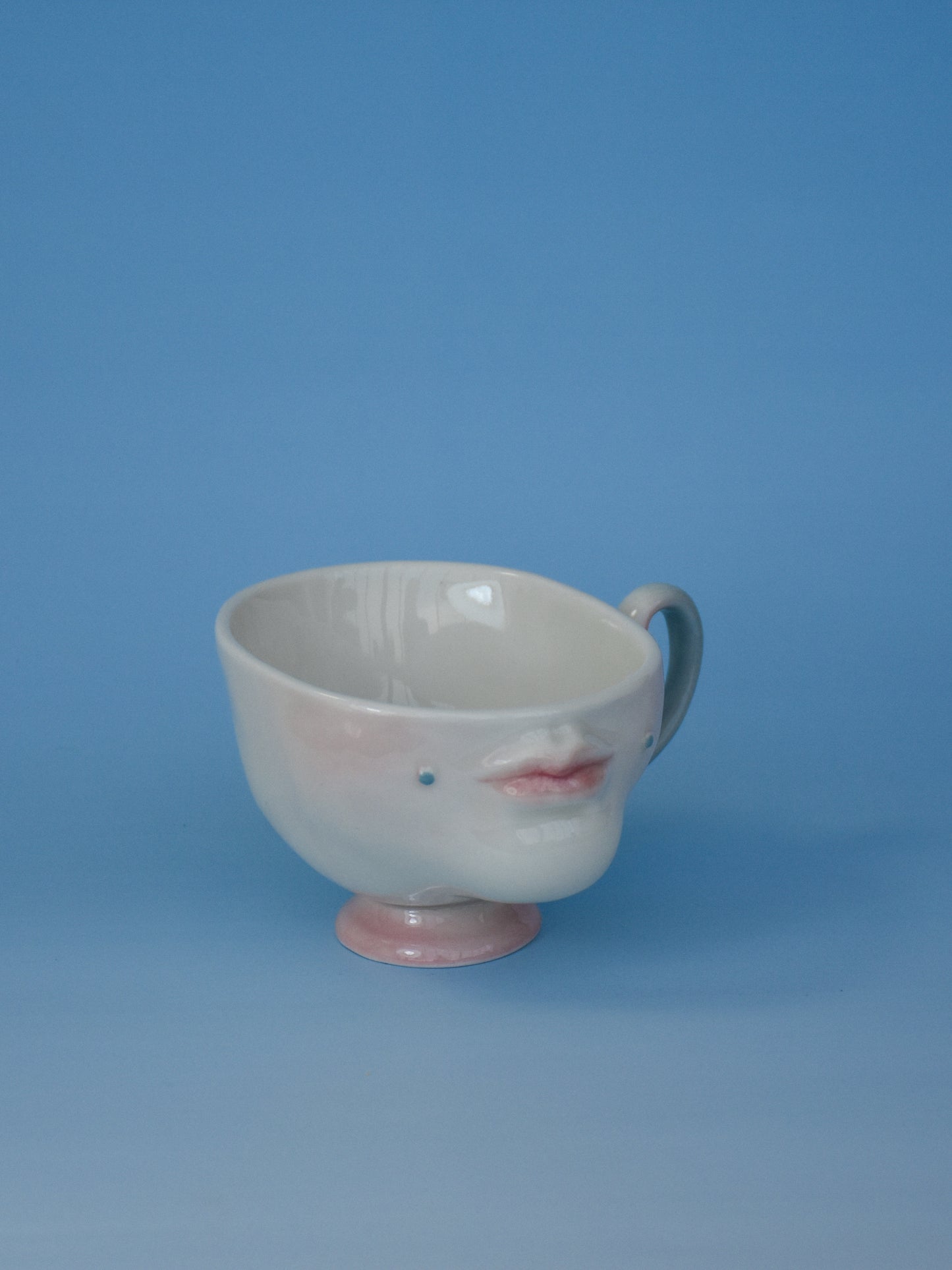 接吻杯的起源-瓷茶杯