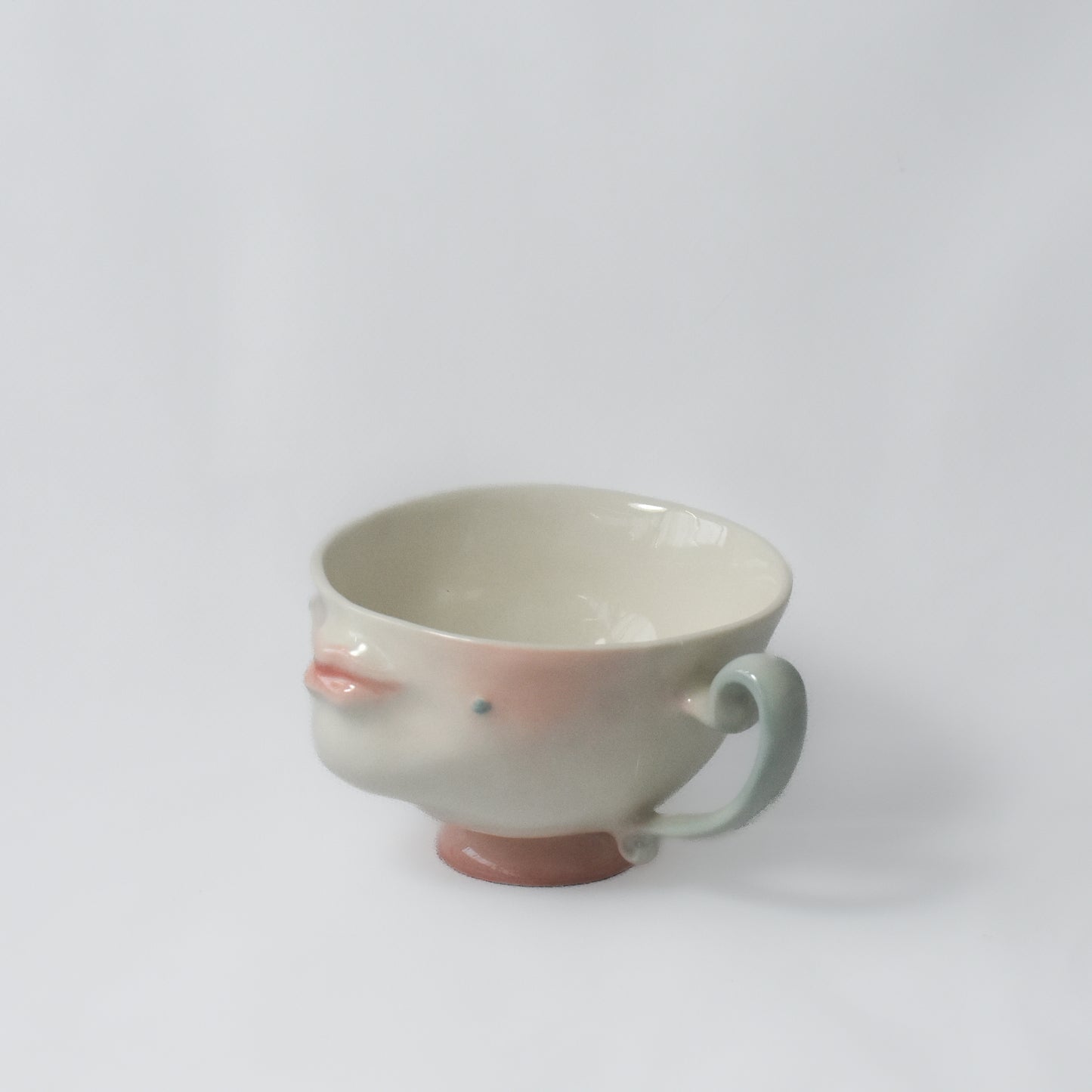 接吻杯的起源-瓷茶杯