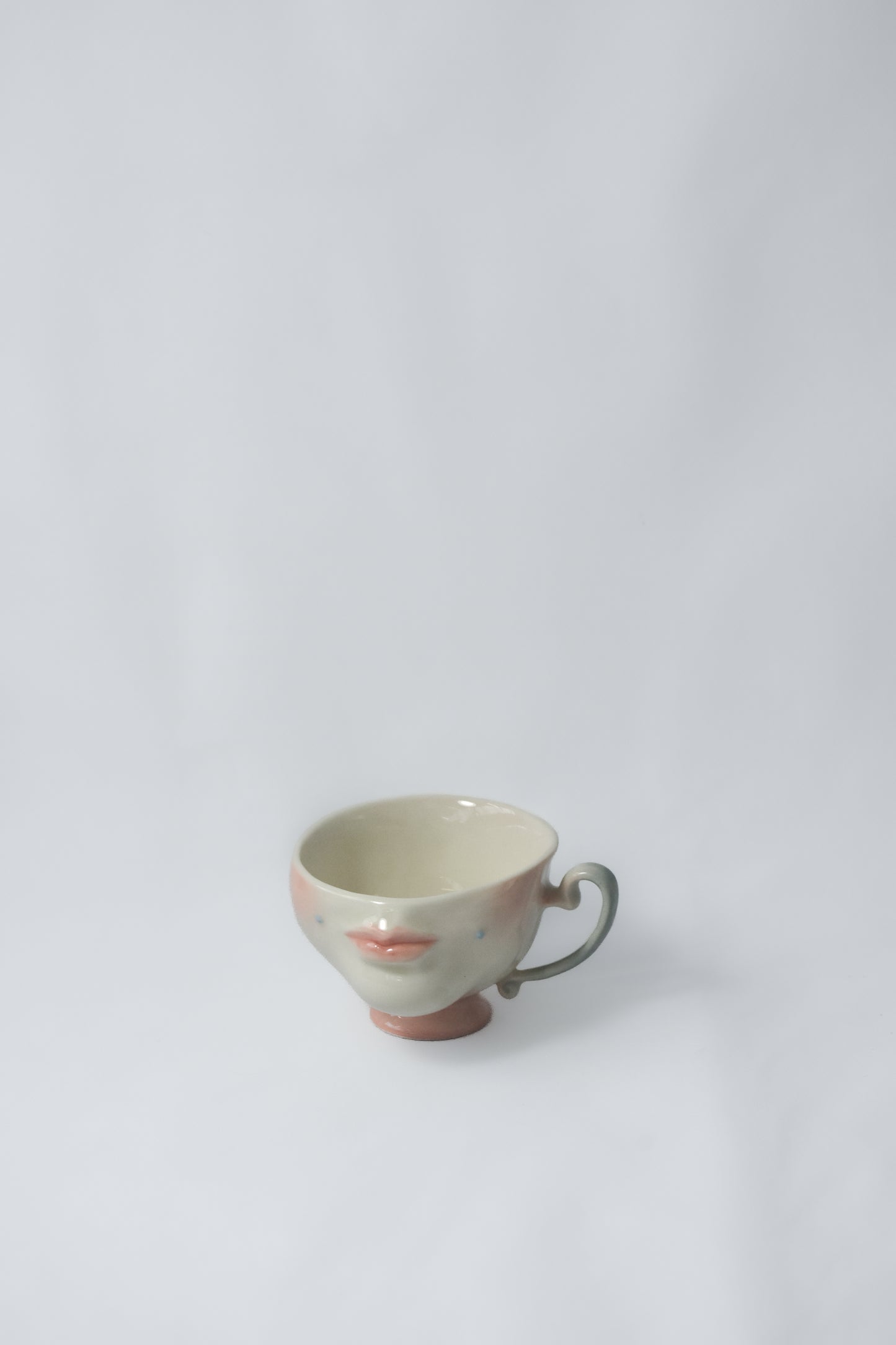接吻杯的起源-瓷茶杯