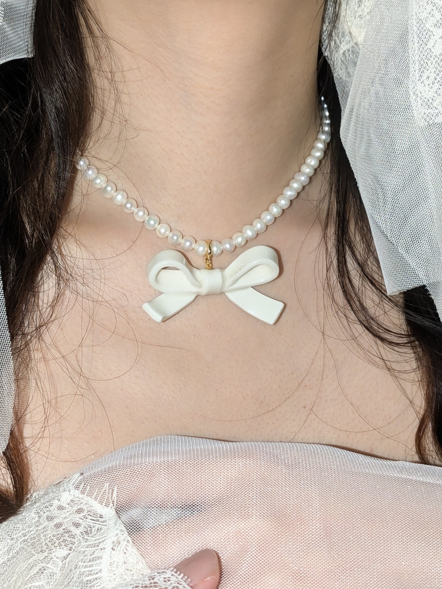 Bowtie Maniac - Medium Ceramic Ribbon Charm Bowtie Freshwater Pearl Necklace White