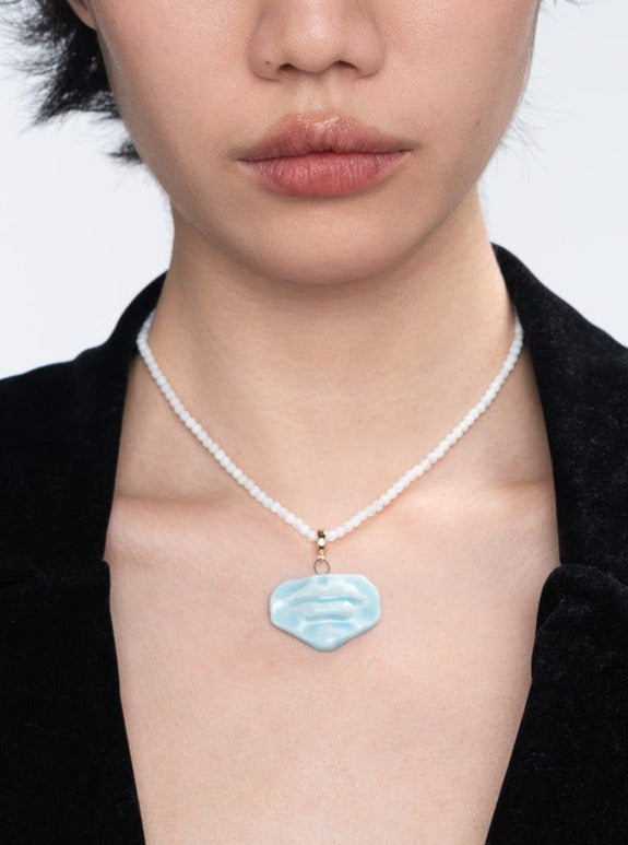 My body - Shell beads lip necklace - porcelain detachable pendant charm