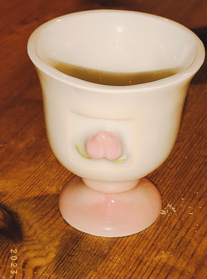 Peach it - Ceramic Peach Wine Cup