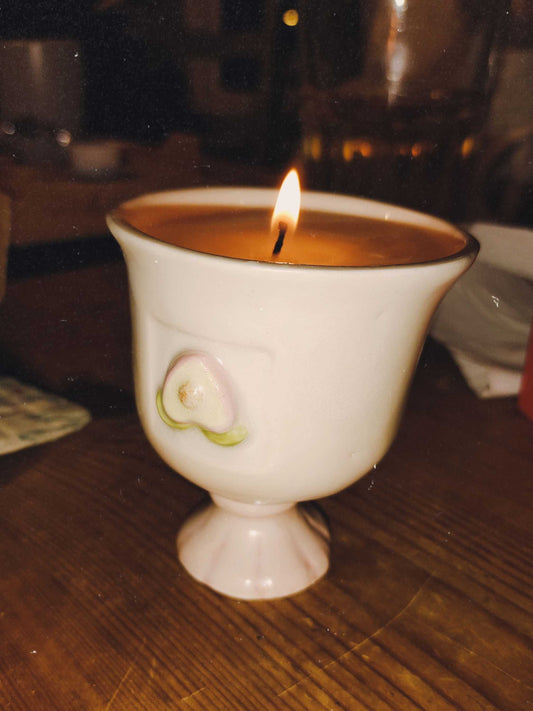 Peach it - Ceramic Peach candle