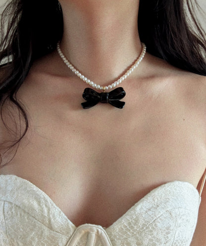 Bowtie Maniac - Medium Ceramic Ribbon Bowtie Freshwater Pearl Crystal Pearl Necklace Black