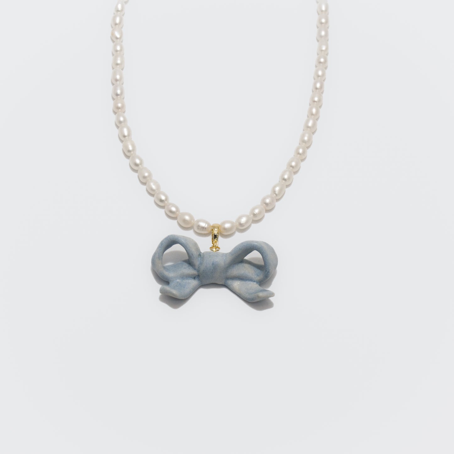 Bowtie Maniac - Small Ribbon Bowtie Ceramic Detachable Pendant Charm Pearl Necklace