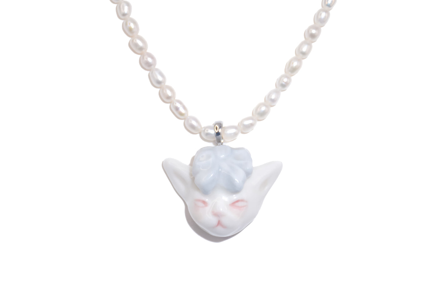 Angry Puss - Pearl and Cat Bowtie Necklace