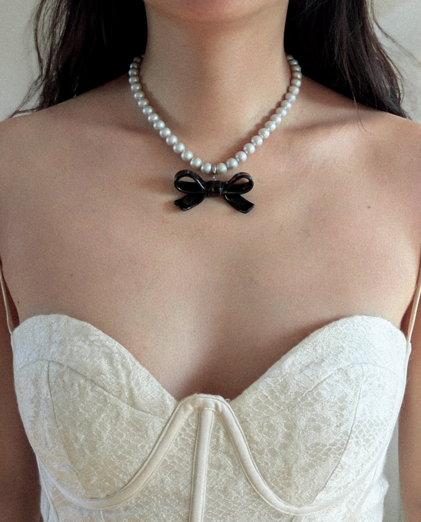 Bowtie Maniac - Medium Ceramic Ribbon Bowtie Freshwater Pearl Crystal Pearl Necklace Black