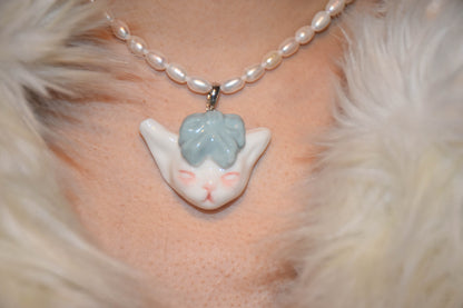 Angry Puss - Pearl and Cat Bowtie Necklace