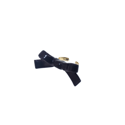 Bowtie Maniac - Small Ribbon Ceramic Bowtie Gold Plated Brass Ring Black