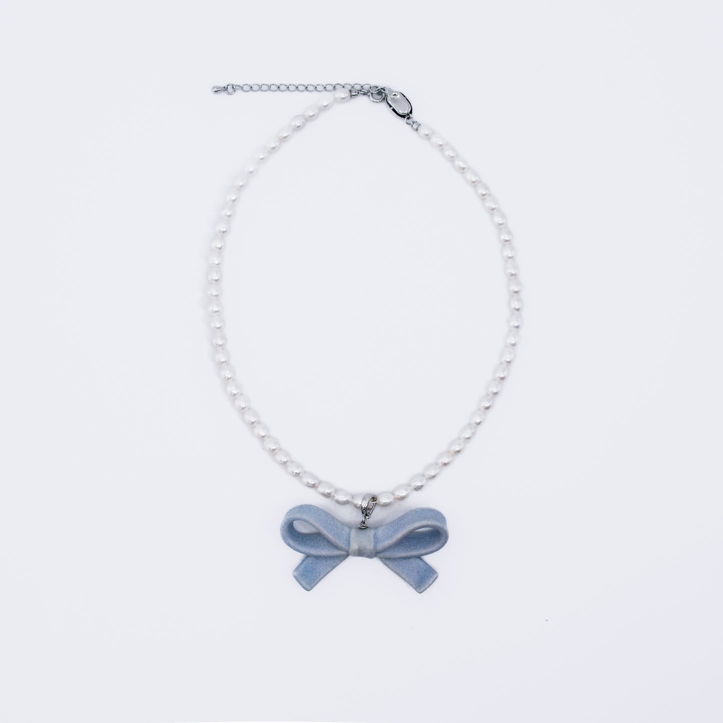 Bowtie Maniac - Medium Ceramic Ribbon Charm Bowtie Freshwater Pearl Necklace