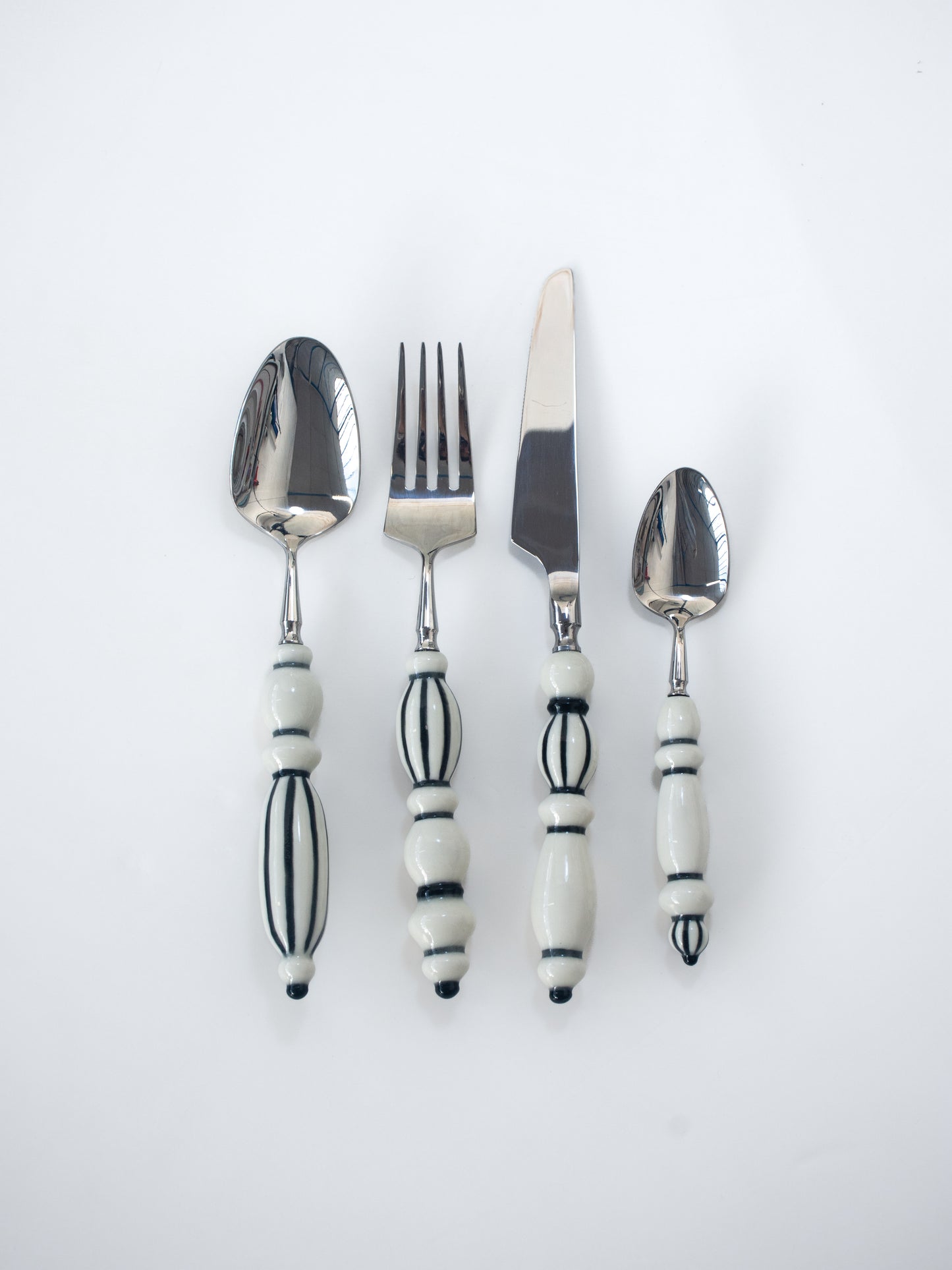 Fun Dining Handcrafted Ceramic Porcelain Cutlery 4 Piece Set - Black
